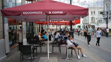 Photo of Рестораторы обсуждают с властями Москвы возможность открытия летних веранд 15 июня — ПРАЙМ, 29.05.2020